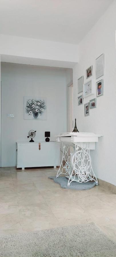 Apartman Pear - Makarska Exteriör bild